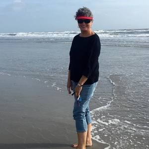 Meet your Posher, Joy